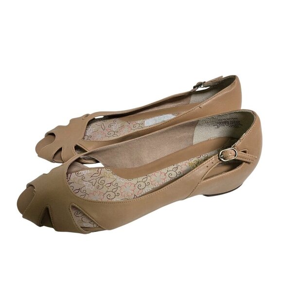 Kenneth Cole Reaction Bard Shark Peep Toe Neutral Tan Leather Flats Size 9M - Picture 2 of 7